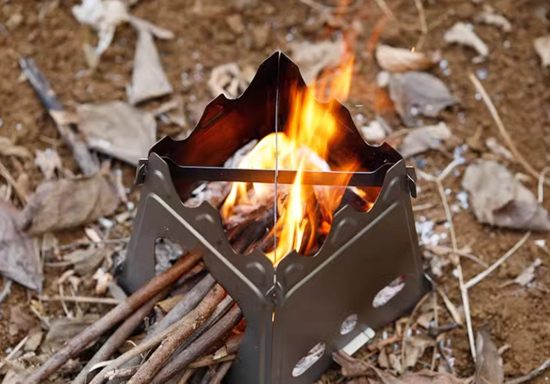 The pure titanium firewood charcoal stove